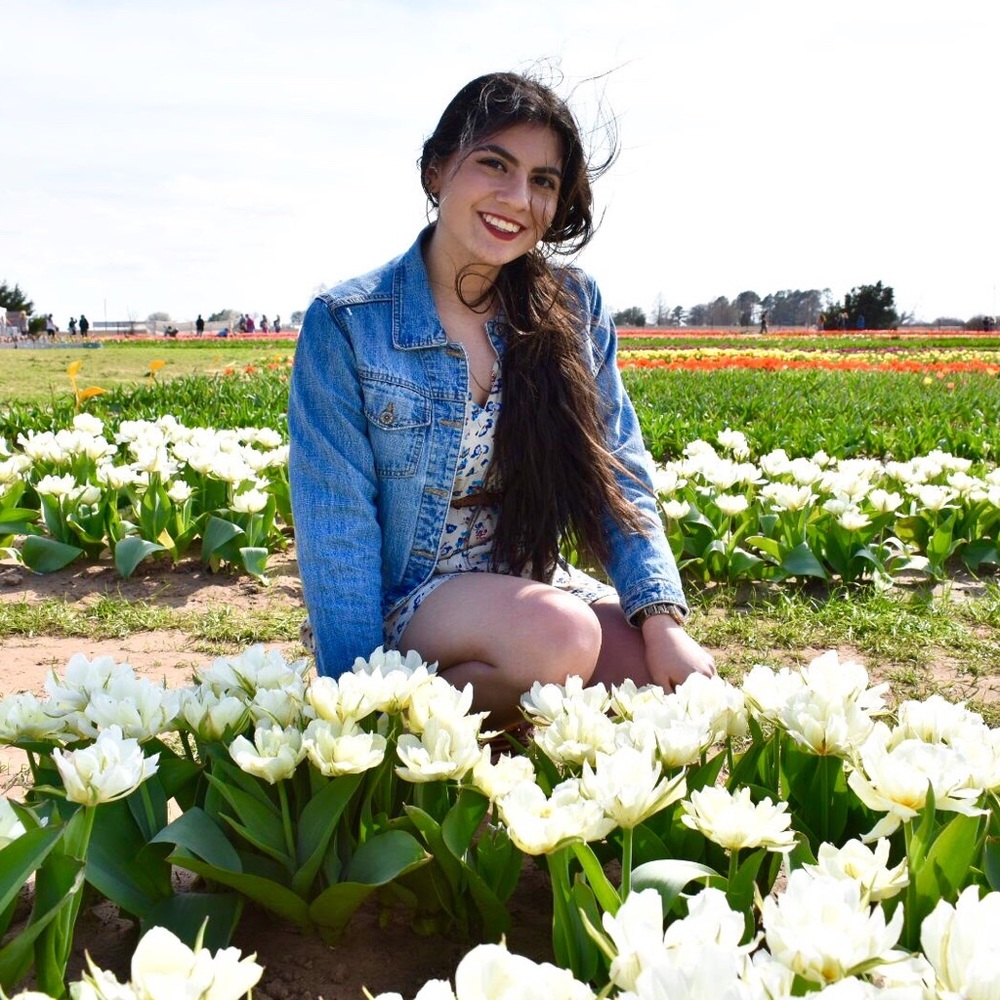 Meet your Posher, Nicole